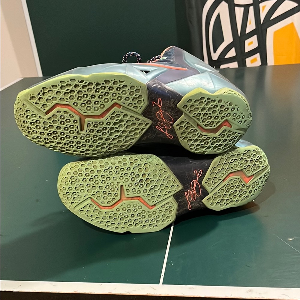 Nike LeBron 11 “Akron vs. Miami” - Picture 7 of 9